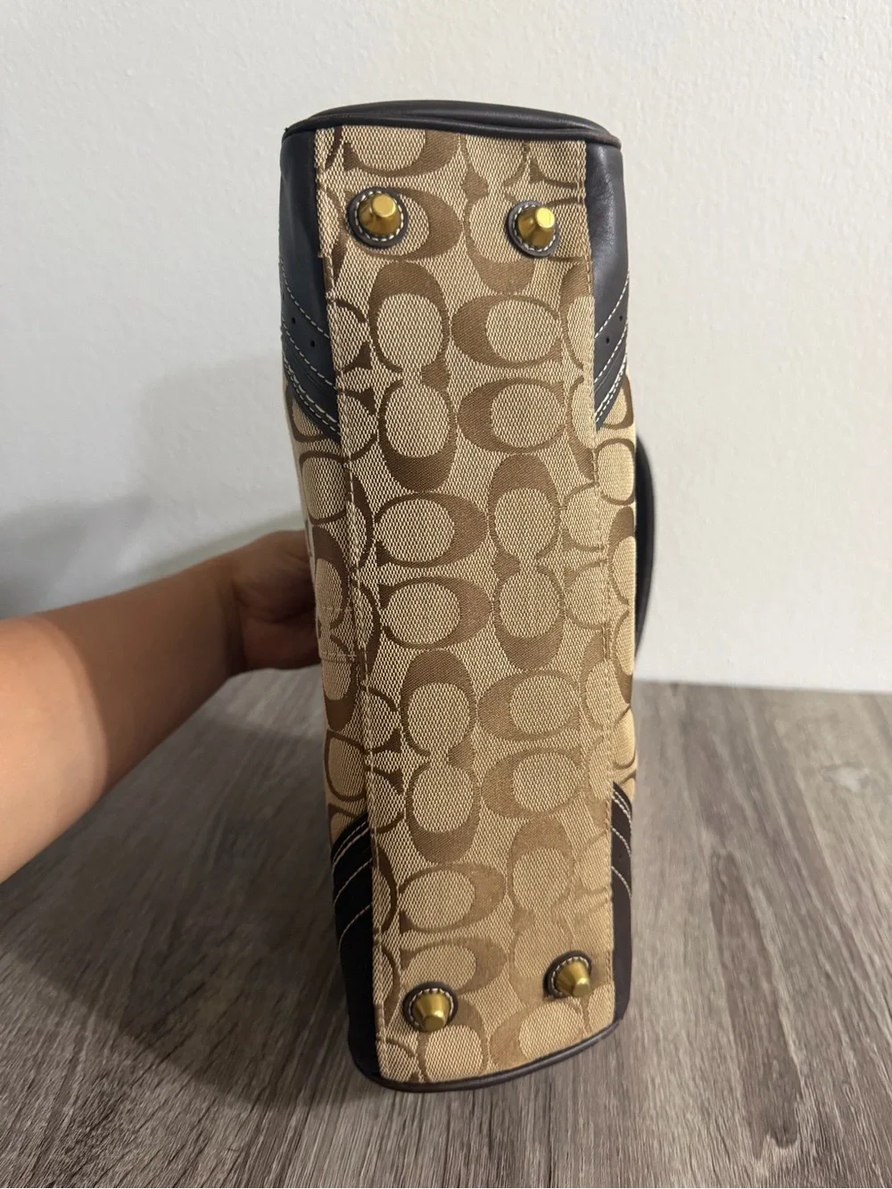 Coach Signature Shoulder Bag Purse 10507 Brown Tan Leather Classic Everyday